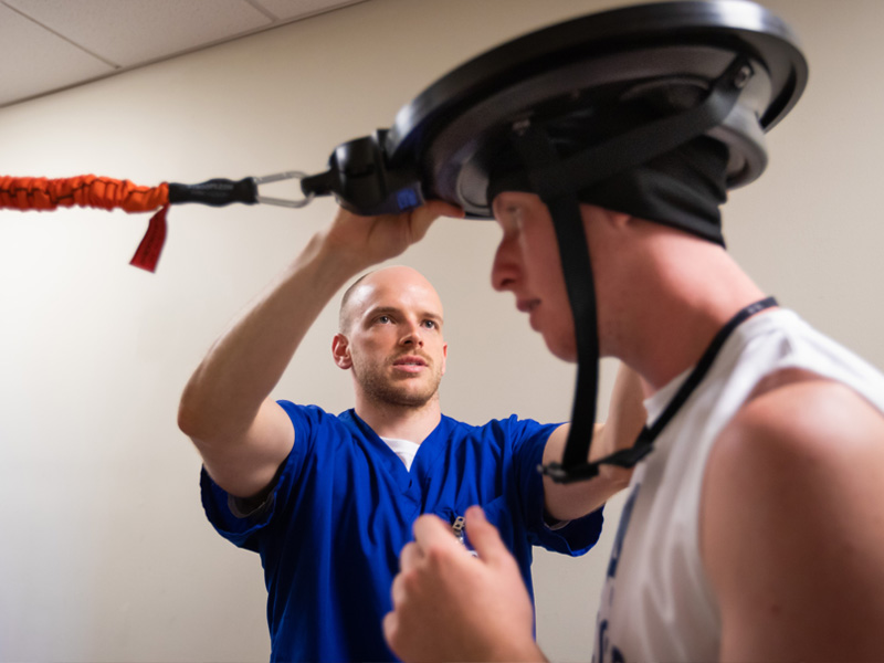 Clinical trial explores physical therapy for sports-related concussion, leg injury prevention