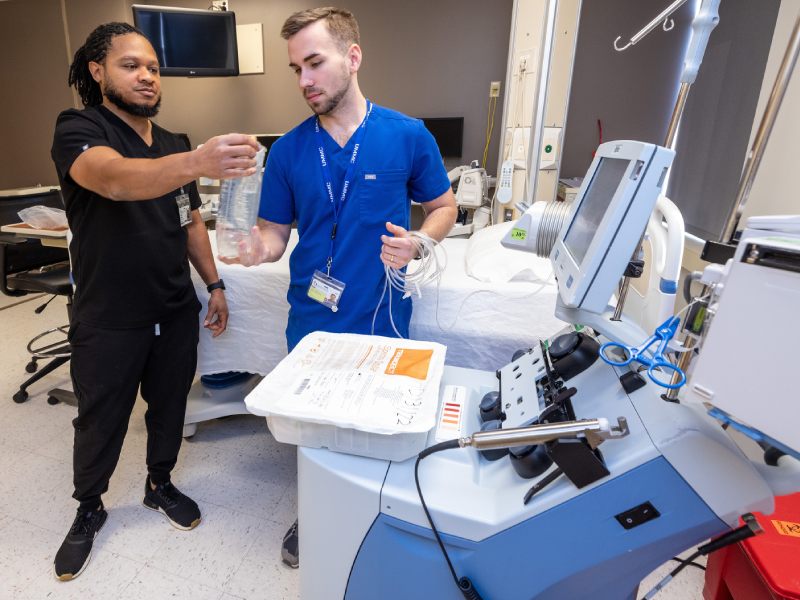 Nurses prepare for transplant.