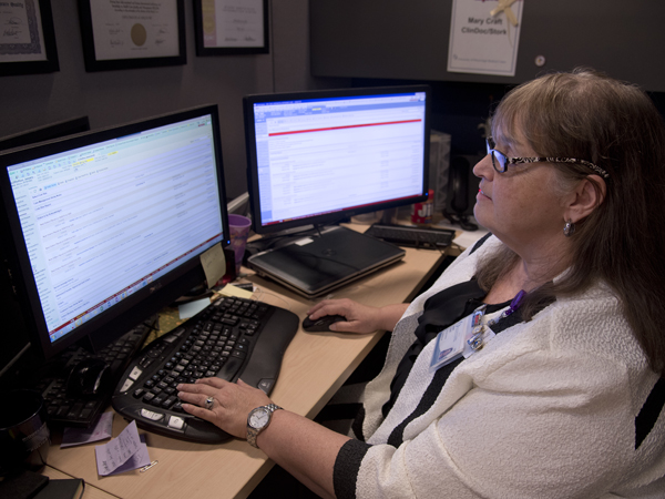 Mary Craft, an Epic nursing informatics specialist in the Department of Nursing Quality and Development, is a liaison between the Epic teams and clinical nursing.