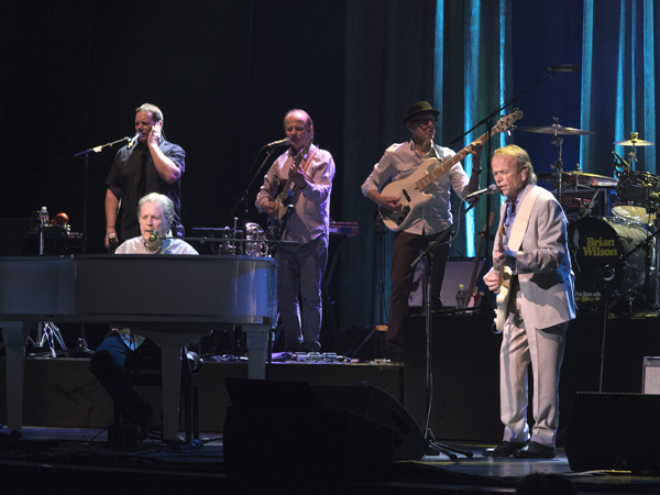Brian Wilson, Al Jardine and the band sing to the California and Mississippi girls.