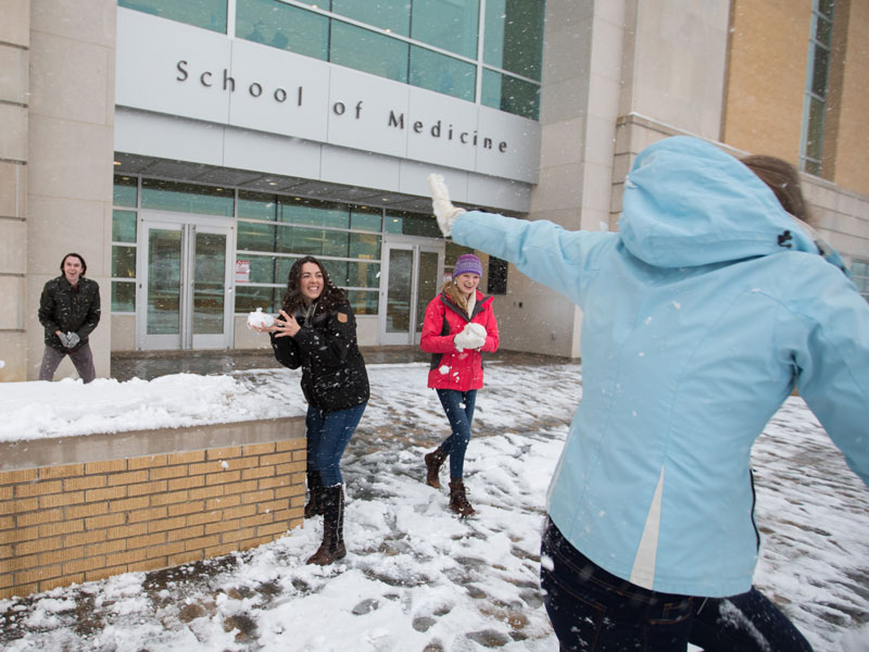 ummc-snow-12.jpg