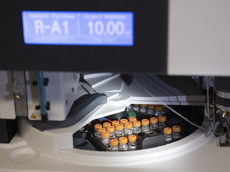 UMMC technicians use a mass spectrometer to analyze the chemical composition of samples of opioids and illegal street drugs.