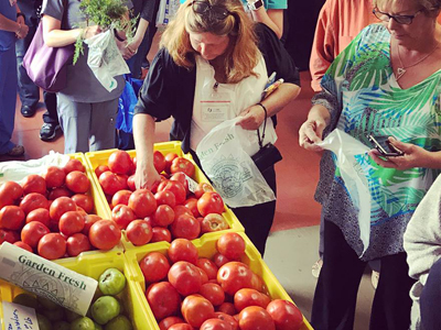 farmer-market-3-400x300.jpg