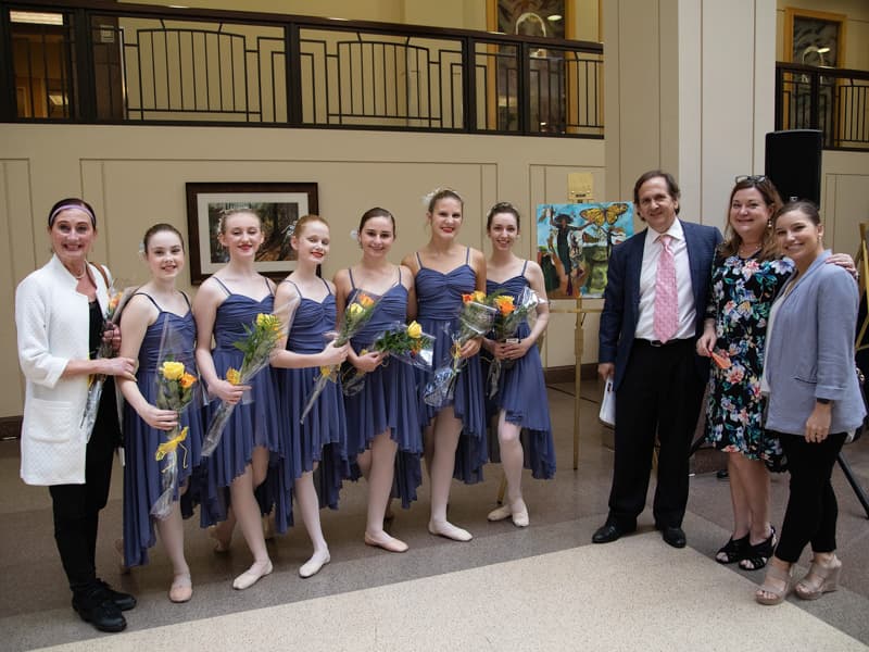 Laurilyn Fortner, second from right, meets with dancers and staff from Ballet Mississippi following “Franny’s Hour.” They are, from left, Cherri Barnett, associate artistic director; Jordan Ann Winborne; Aislynn McCarron; Frances Claire Jackson; Jamie Jenkins; Caroline Yelverton; Frances Madden; David Keary, artistic and executive director; (Laurilyn Fortner); and Elizabeth VanDeburgh, associate executive director.