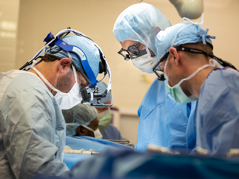  Children’s of Mississippi cardiothoracic surgical team including Dr. Brian Kogon and Dr. Mohammed Ghanamah is in the operating room.