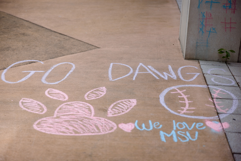 Mississippi State's baseball team was greeted with a sidewalk chalk message at Children's of Mississippi's Rainbow Garden.