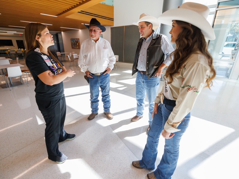 Buster Welch Receives 2012 National Golden Spur Award From the Ranching  Heritage Association