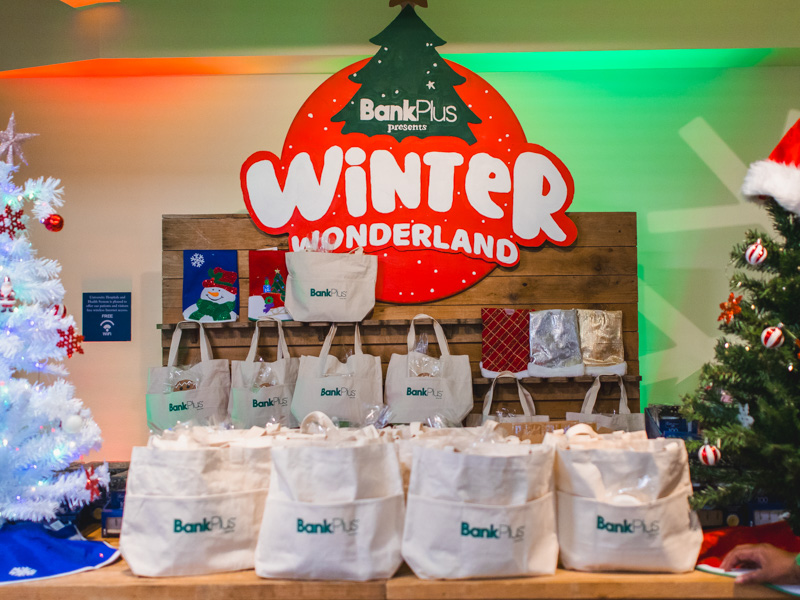 Tote bags filled with decorations were part of the fun at BankPlus Presents Winter Wonderland. Lindsay McMurtray/ UMMC Communications