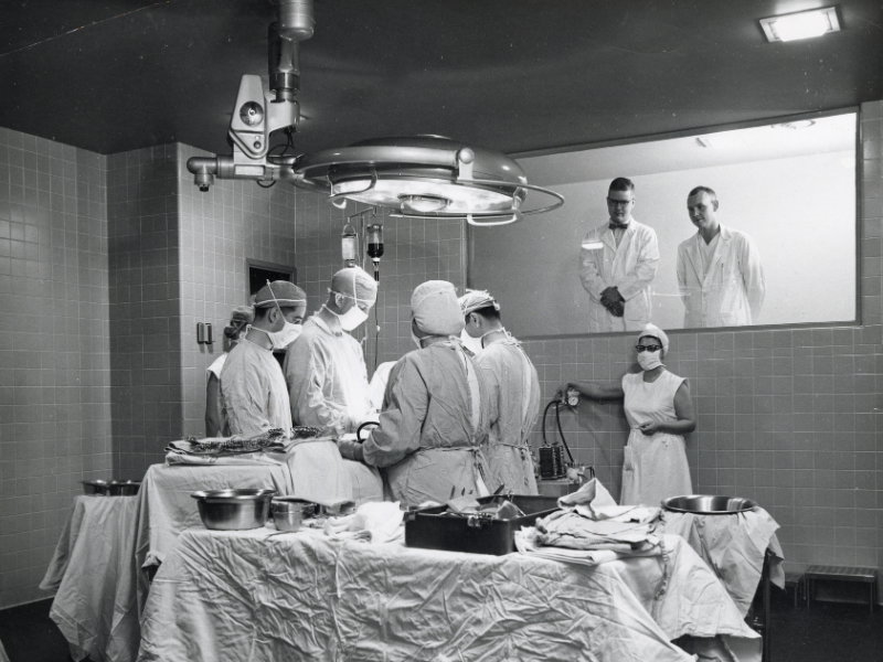 Surgery02.png