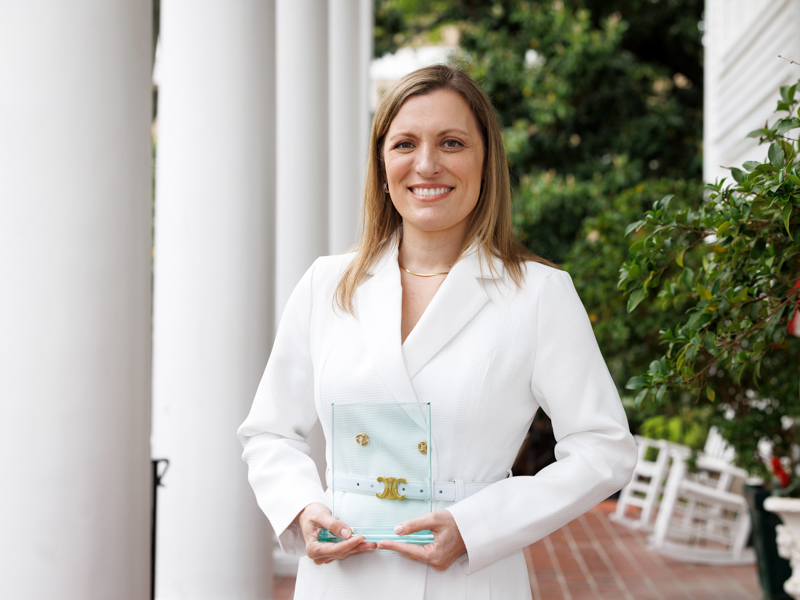 2026 School of Nursing Alumna of the Year Dr. Jennifer Hitt