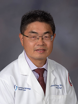 Portrait of Dr. Juebin Huang