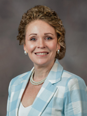 Portrait of Dr. Leigh Holley