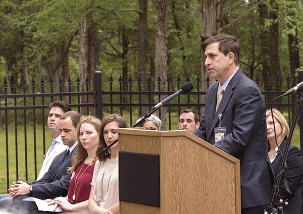 Lehman, professor and chair of neurobiology and anatomical sciences, addresses the attendees.