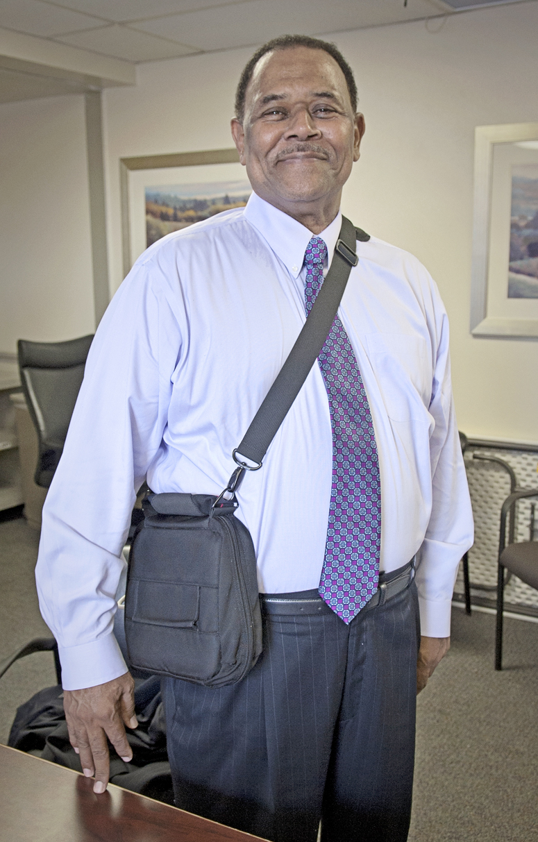 Mayberry with battery support for HeartMate II.