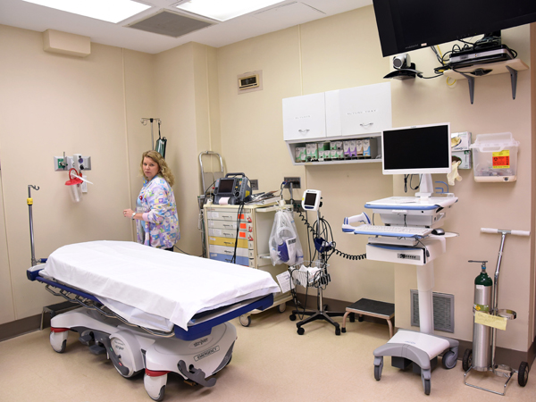 Trauma rooms in the Emergency Department of UMMC Holmes County are equipped with the latest technology needed to assess patients who are acutely ill before possible transport to UMMC Grenada or UMMC's Jackson campus.