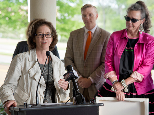 Dr. Melissa Rhodes thanks Zippity Doo Dah Weekend organizers for their efforts to fund construction of the clean room.