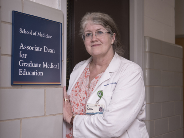 Queen of GME reduces hours, but not commitment - University of
