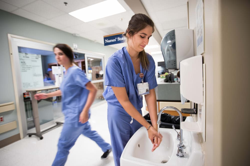 https://www.umc.edu/news/News_Articles/2017/September/Images/hand-hygiene-20170922-02.jpg