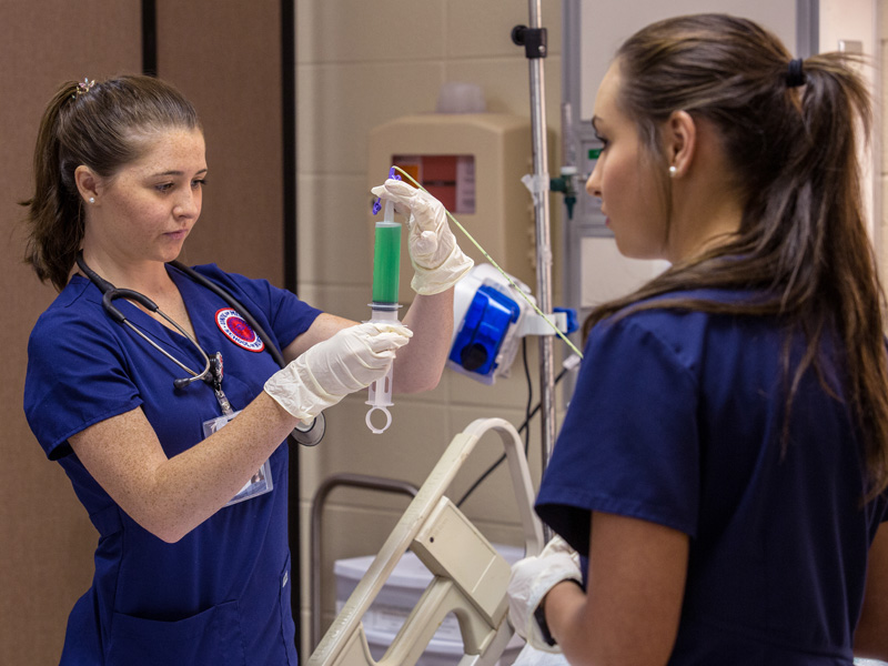 Freshman Early Entry relieves stress for nursing hopefuls