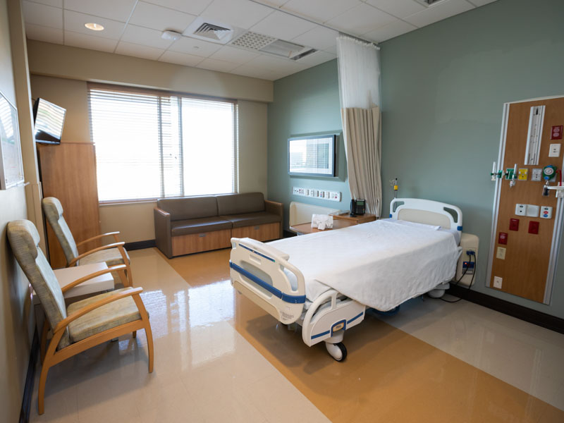A patient room at Merit Health Madison.