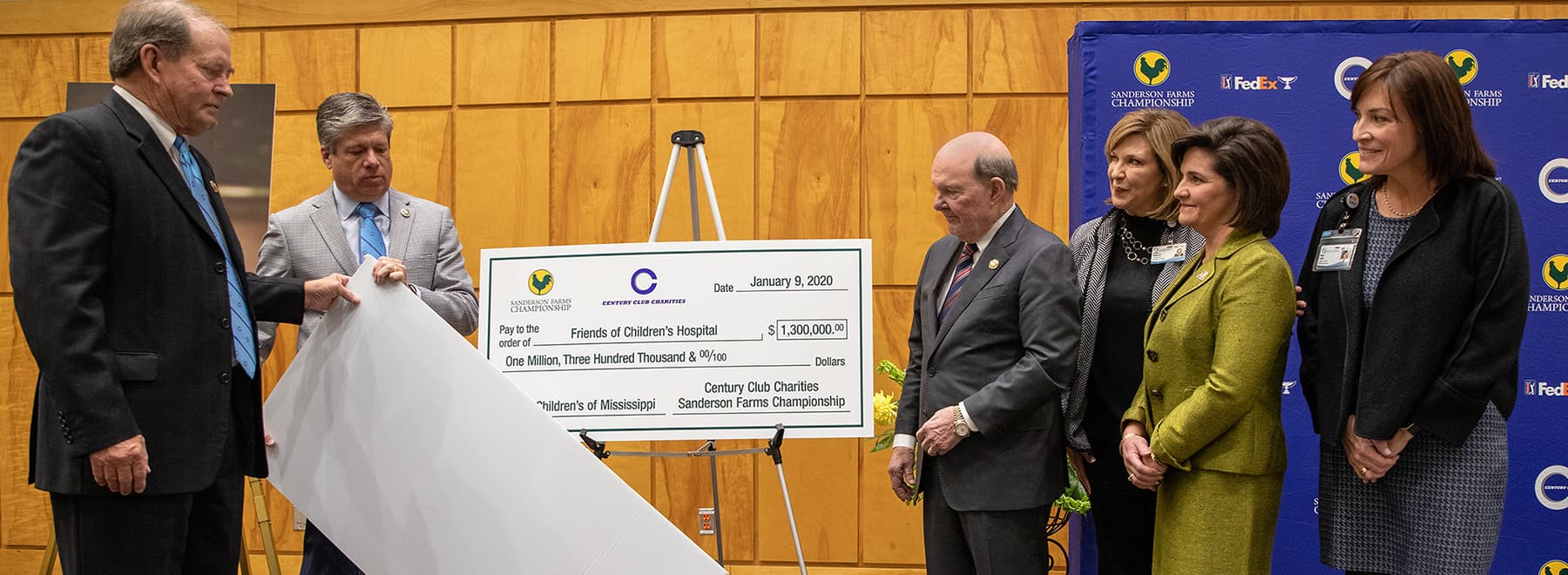 Sanderson Farms Championship host breaks record with $1.3M gift to help Childrens Hospital pic