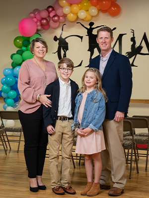 The Cumberland family includes parents Tara and Jason and their children, Davis and Sybil.