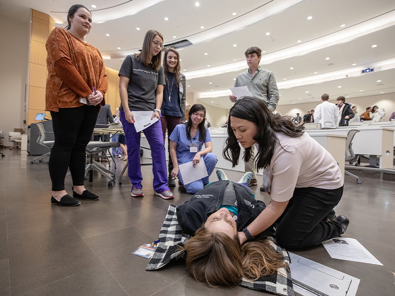 Task force targets opioid crisis with information barrage - University of  Mississippi Medical Center