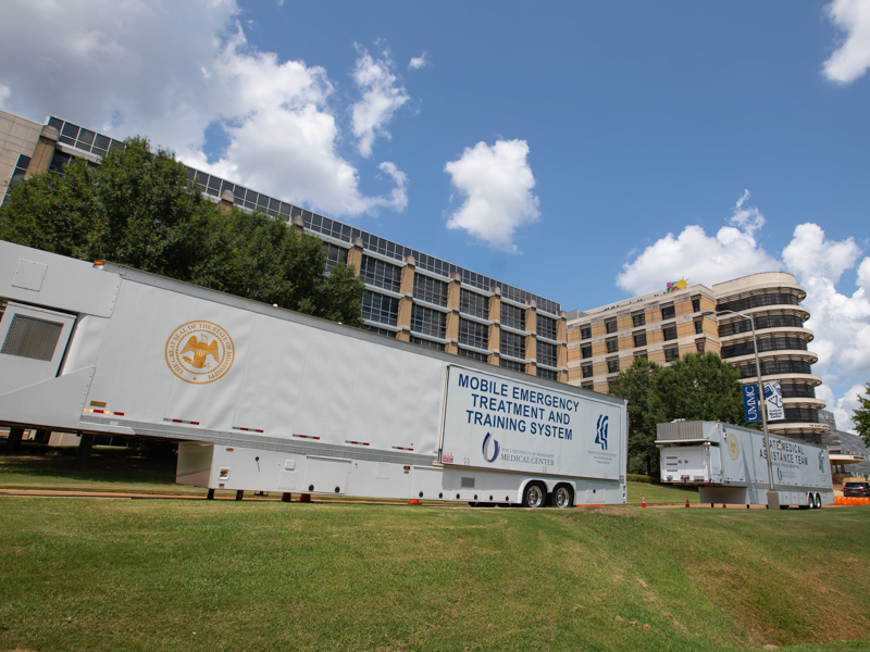 100 nurses and therapists arrive at Harris Health to help over overloaded  hospitals