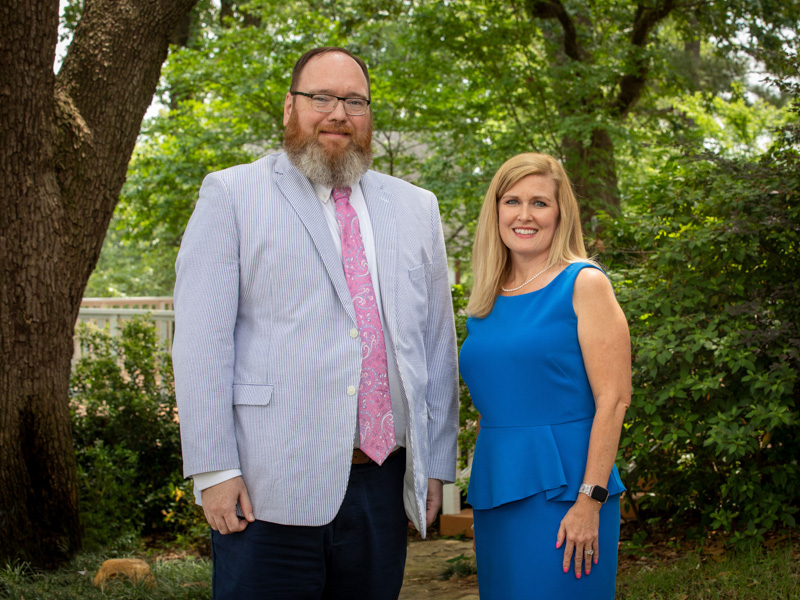 2022 School of Nursing Alumni Award recipients Dr. Jonathan Wilson and Dr. Alaina Herrington.