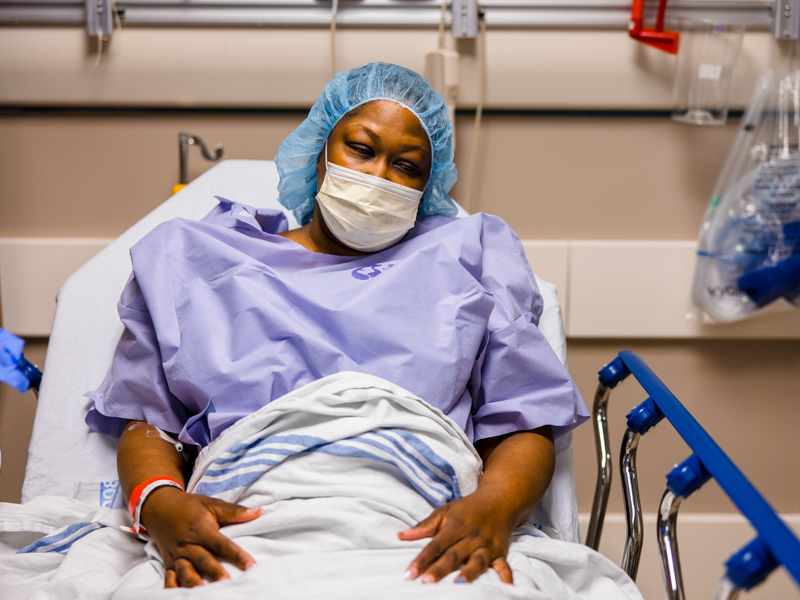 Tawanna Davis takes a few moments to reflect before being wheeled to the OR for her kidney transplant surgery. Lindsay McMurtray/ UMMC Communications