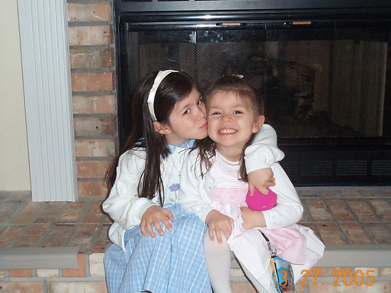 Gabrielle "Gabi" Morris, left, shown here at age 4, would one day experience seizures, a secret she shared only with her younger sister Sydney, right. (Photo courtesy of Gabrielle Morris)