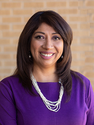 head shot of Shirley Pandolfi